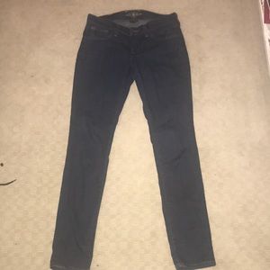 Lucky Brand Charlie Skinny 2/26